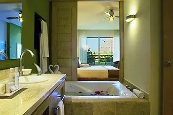 The Bliss Riviera Maya Lg Hotel
